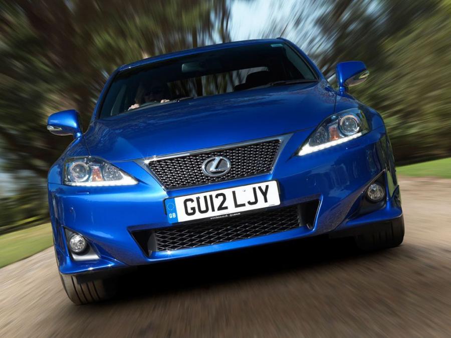  Lexus IS250 2010 года  (UK) (фото 12 из 14)
